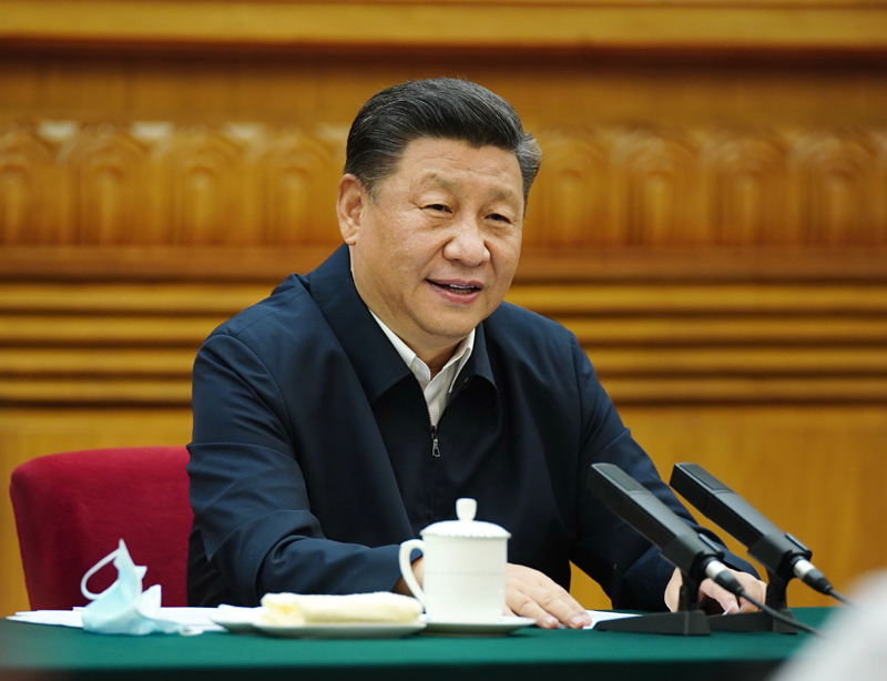 7月21日，中共中央總書記、國(guó)家主席、中央軍委主席習(xí)近平在京主持召開企業(yè)家座談會(huì)并發(fā)表重要講話。新華社記者 鞠鵬 攝